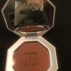 Fenty Beauty Killawatt Foil Highlighter